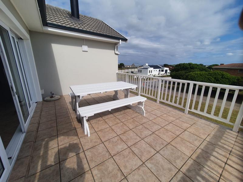 3 Bedroom Property for Sale in Franskraal Western Cape